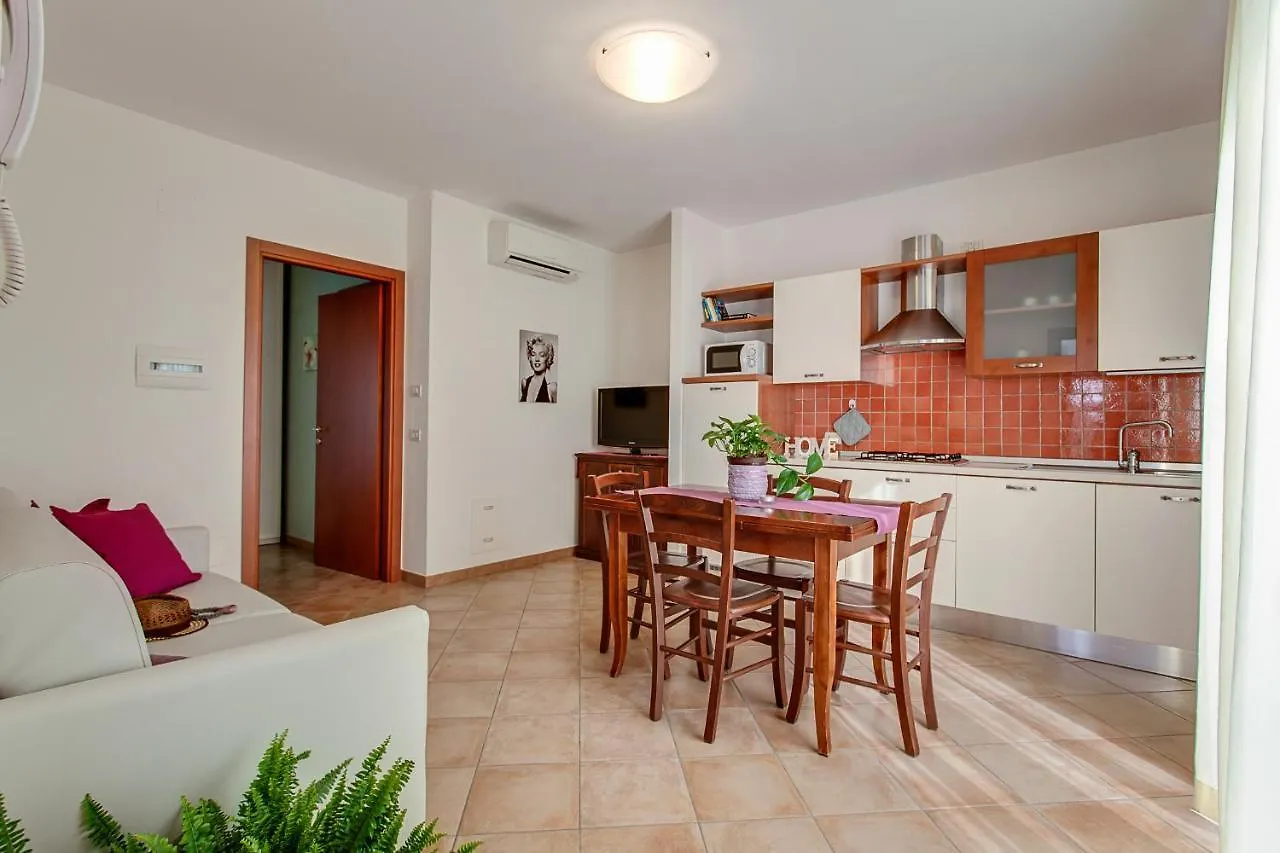 Residenza Aurora Del Mare Apart otel Rimini 0*,