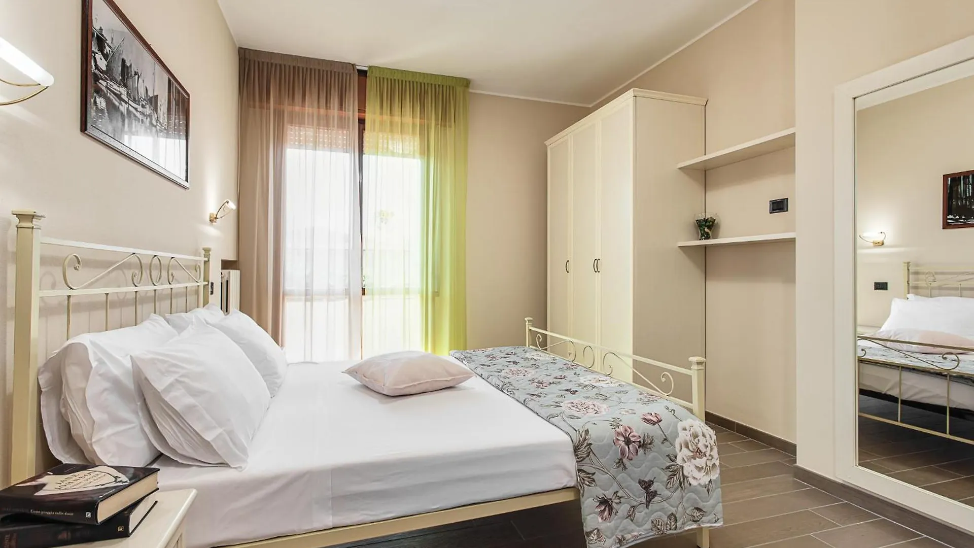 Residenza Aurora Del Mare Apart otel Rimini 0*,  İtalya