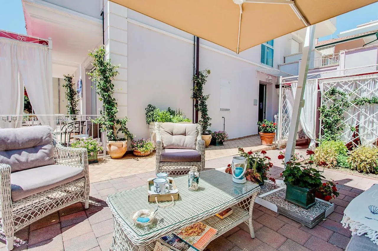 Residenza Aurora Del Mare Aparthotel Rimini